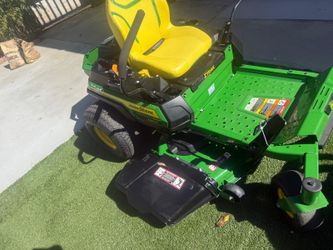 John Deere
Z325E 48 in. 24 HP Gas Dual Hydrostatic Zero Turn Riding Lawn Mower