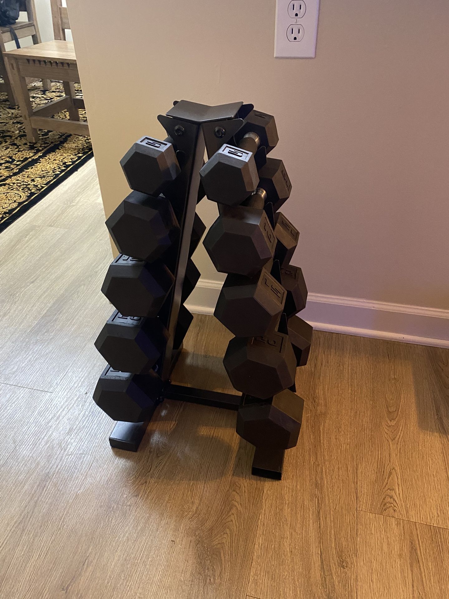 Standing Rack Of Dumbbell 