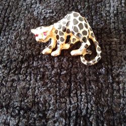 Leopard Brooch