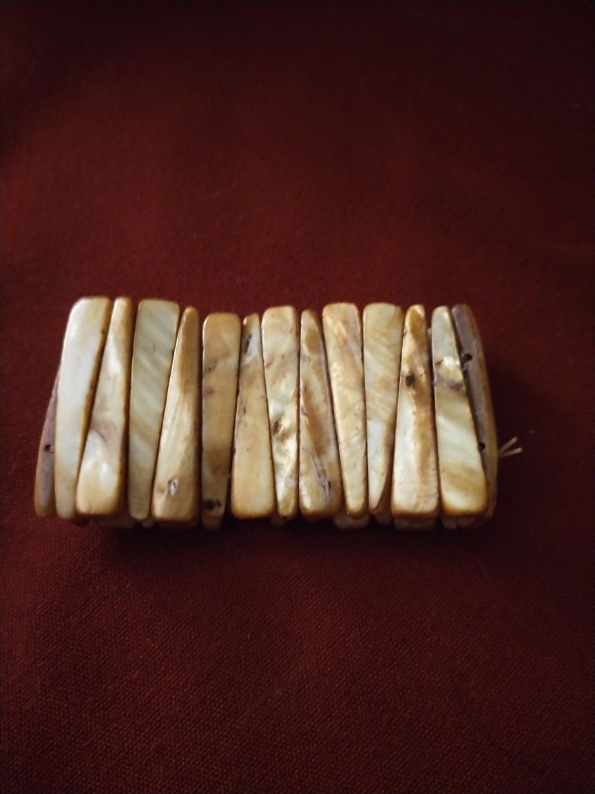 Mother Of Pearl Stretch Bracelet Copper/ Brown Color