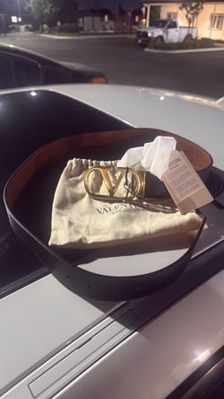 Valentino Garavani VLogo Leather Belt
