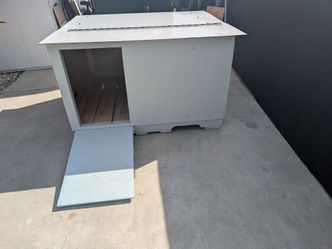 Custom-Made reptile house brand new lifted it from the ground guarantee no leak