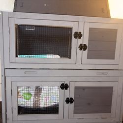 Small pet enclosure