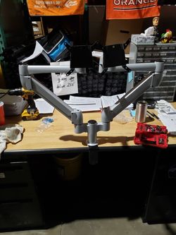 Spaceco dual monitor arm silver!!