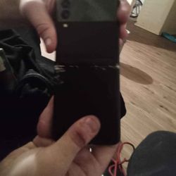 Galaxy Z Flip3 unlocked