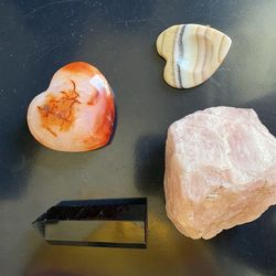Stone Set Lot – Rose Quartz, Carnelian Heart, Obsidian Point, Banded Stone