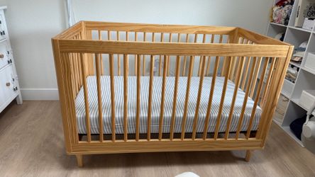 Babyletto Lolly Natural Wood 3-in-1 Convertible Crib