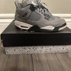Air Jordan 4 Retro