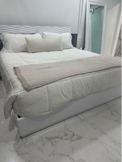 Bed and night stands