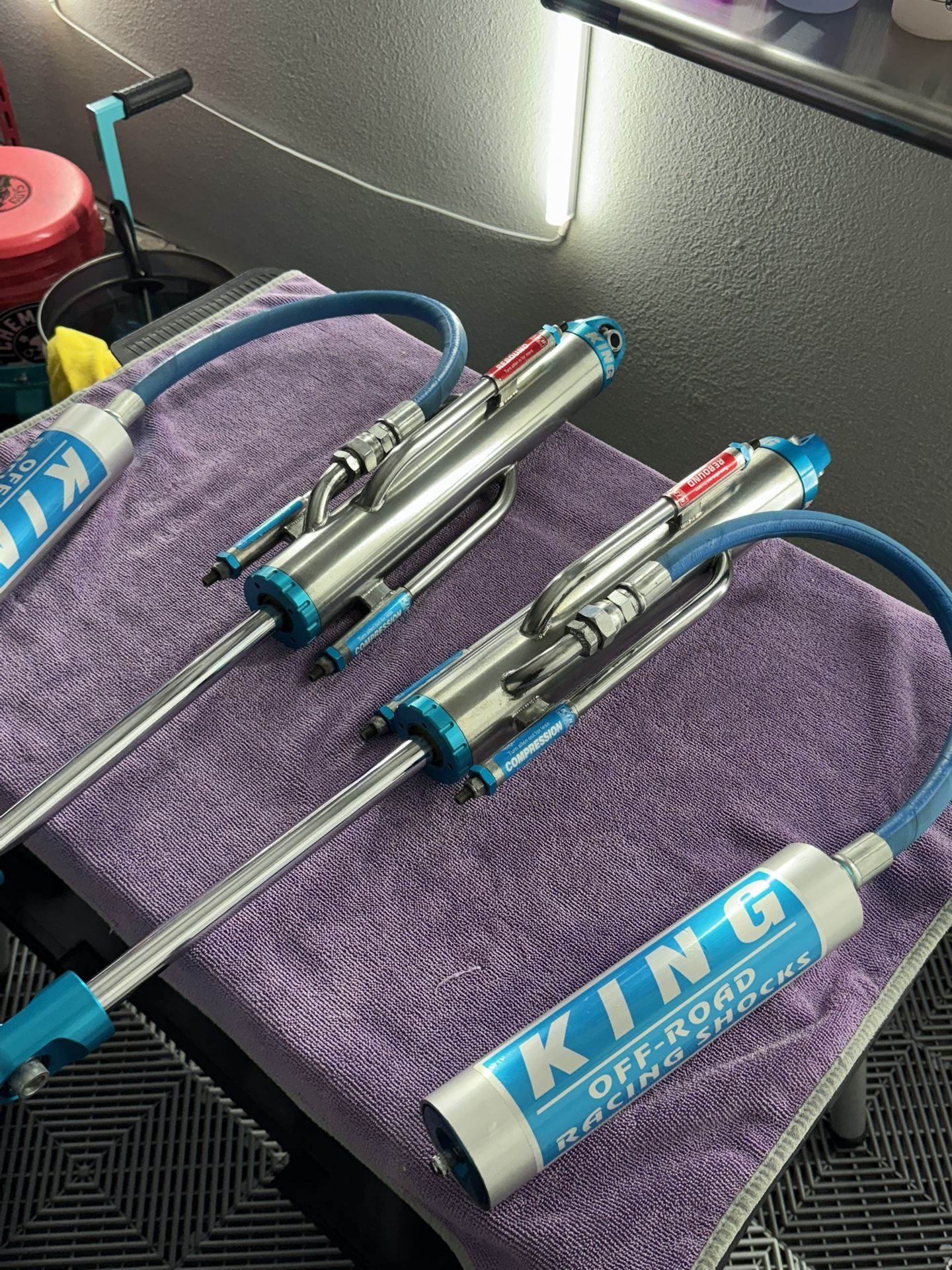 King Shocks 2.5x10