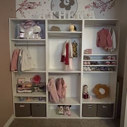 White shelves set