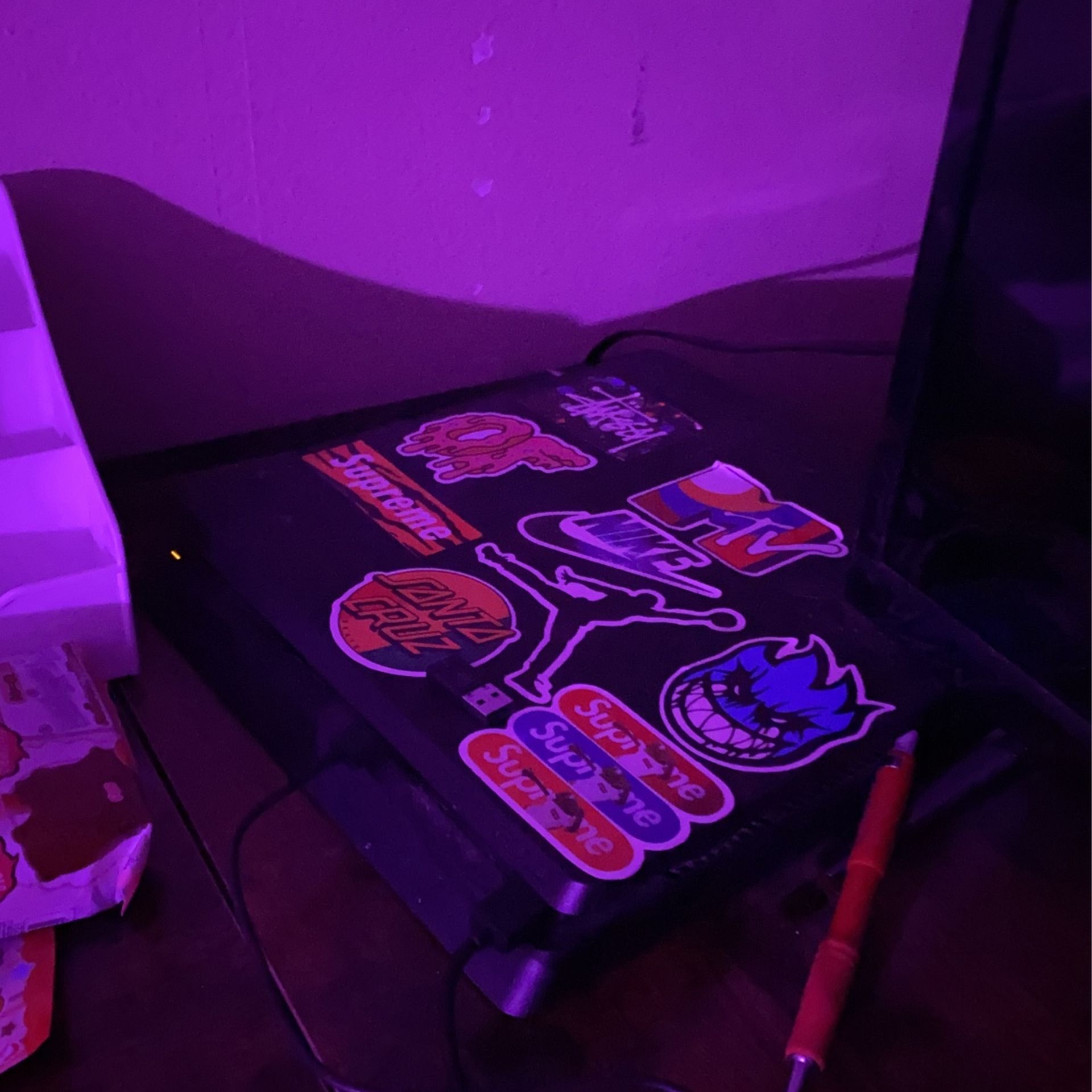 PS4 500GB +1 Controller and bluetooth headset