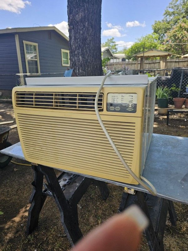 Used Kenmore Ac  Unit With remote