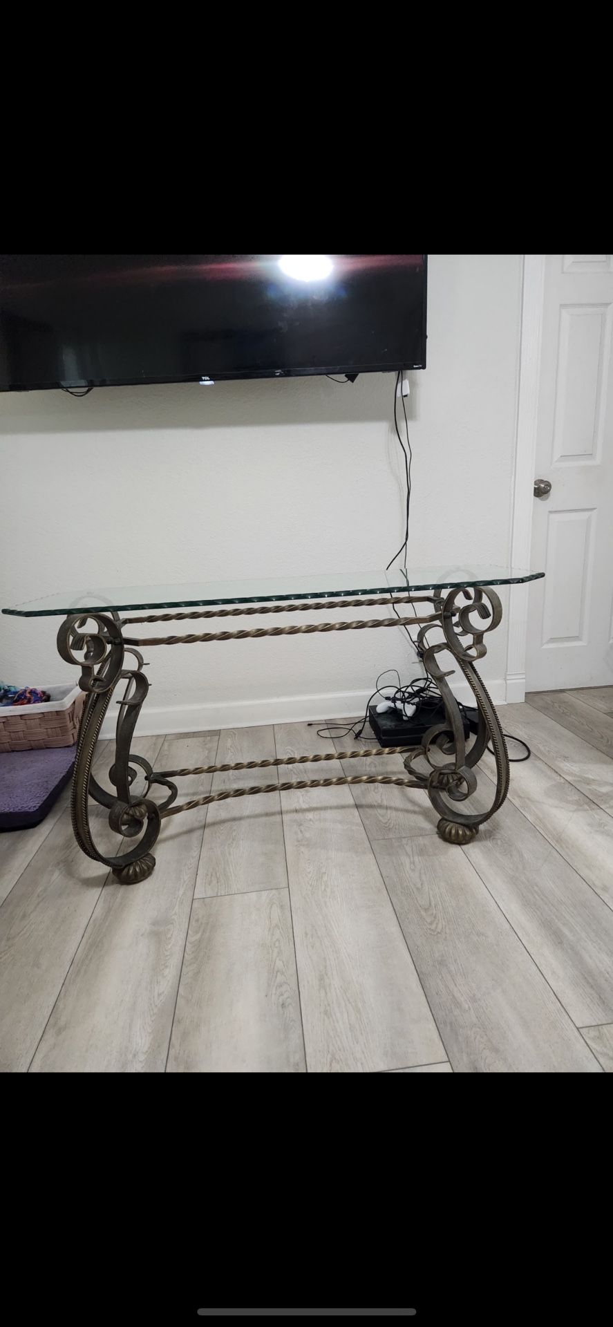 Entree Table And End Table