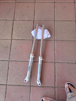 88 Yamaha tw200 fork legs