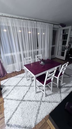 Dining Table with 4 Chairs + Decorative Apple Holder – $55