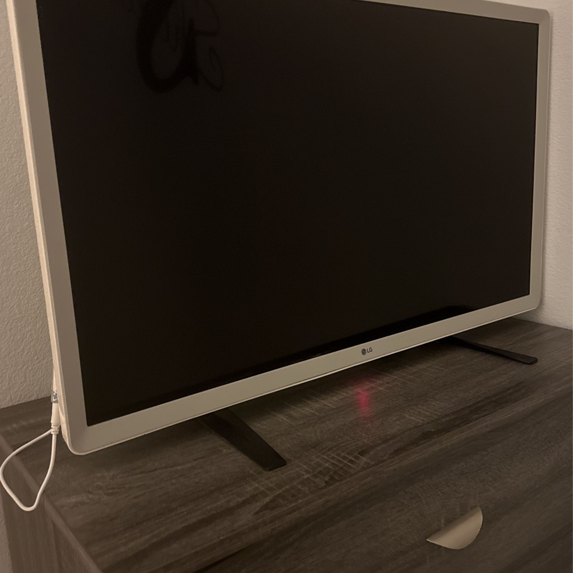 LG 32 Inch Tv
