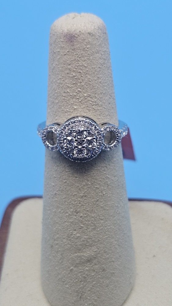 ✨ Moissanite Halo Ring – Size 5 – 925 Sterling Silver ✨