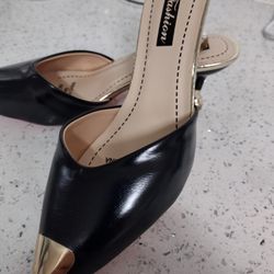 Low Heels 👠 Shoes 