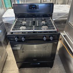 Whirlpool Gas stove almost new one receipt for 6 months warranty