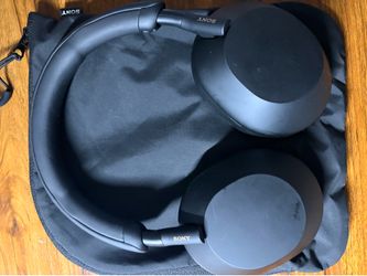 Sony XM5 Sony - WH-1000XM5 Wireless Noise Cancelling Over-the-Earphones