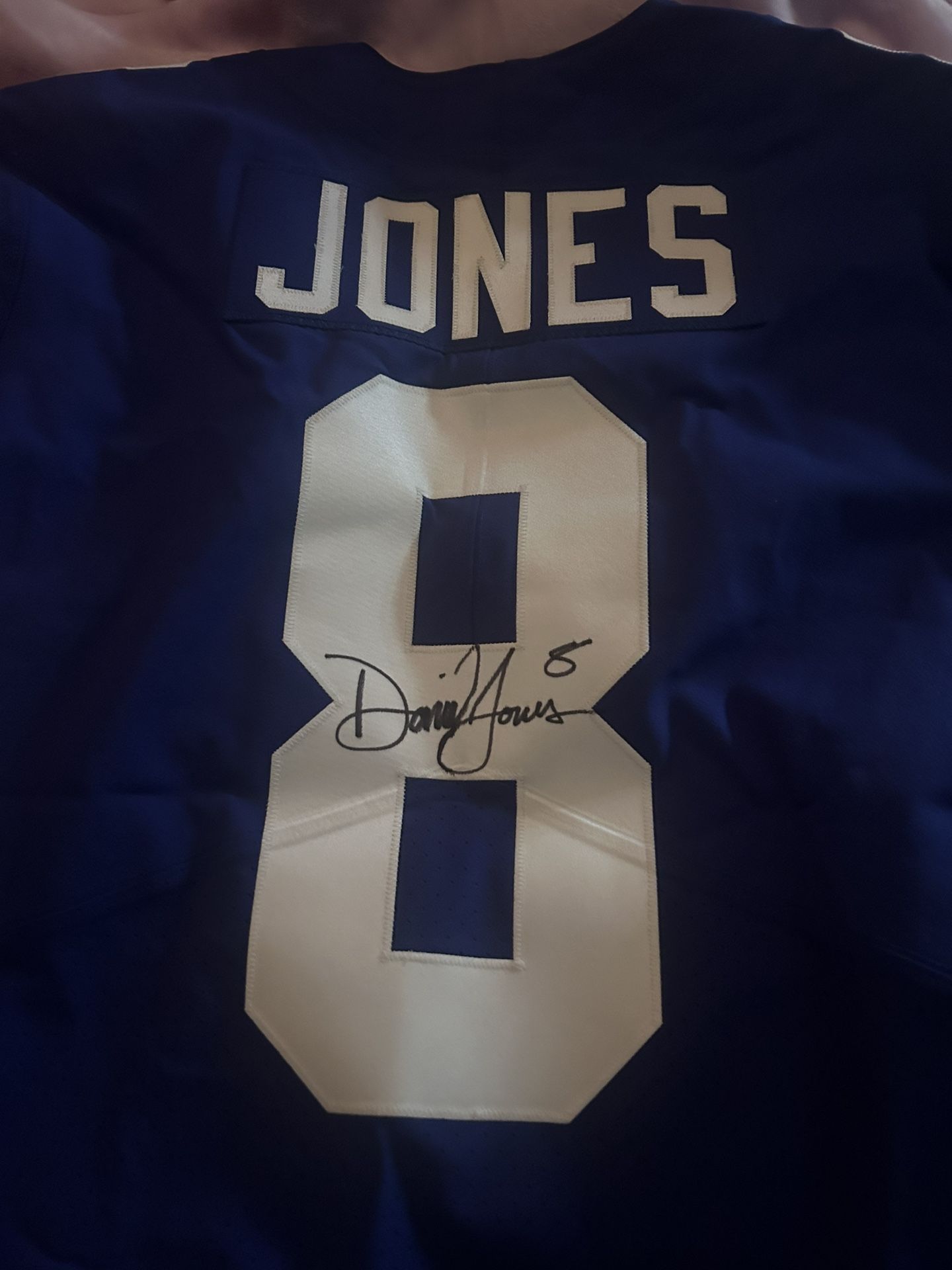 Daniel Jones Signature 