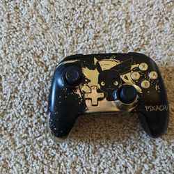 Nintendo Switch Pro Controller - Pikachu Edition 