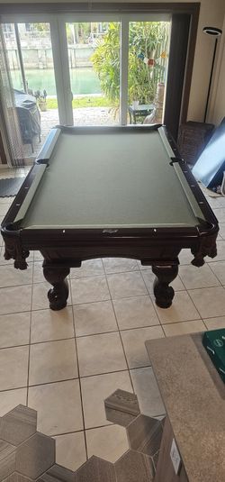8 FT American Heritage  Pool Table