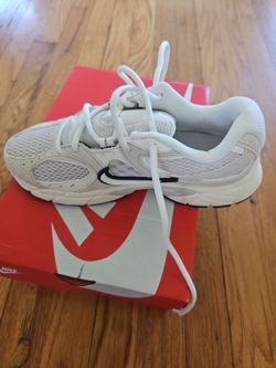 Nike V5 runner