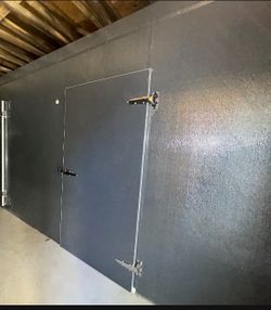 Walking freezer