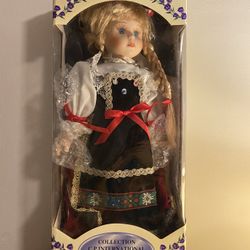 victorian porcelain dolls collectible Poupee En Porcelaine-CP International.