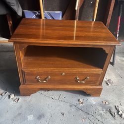 Ethan Allen Solid Wood TV Stand/Console Table