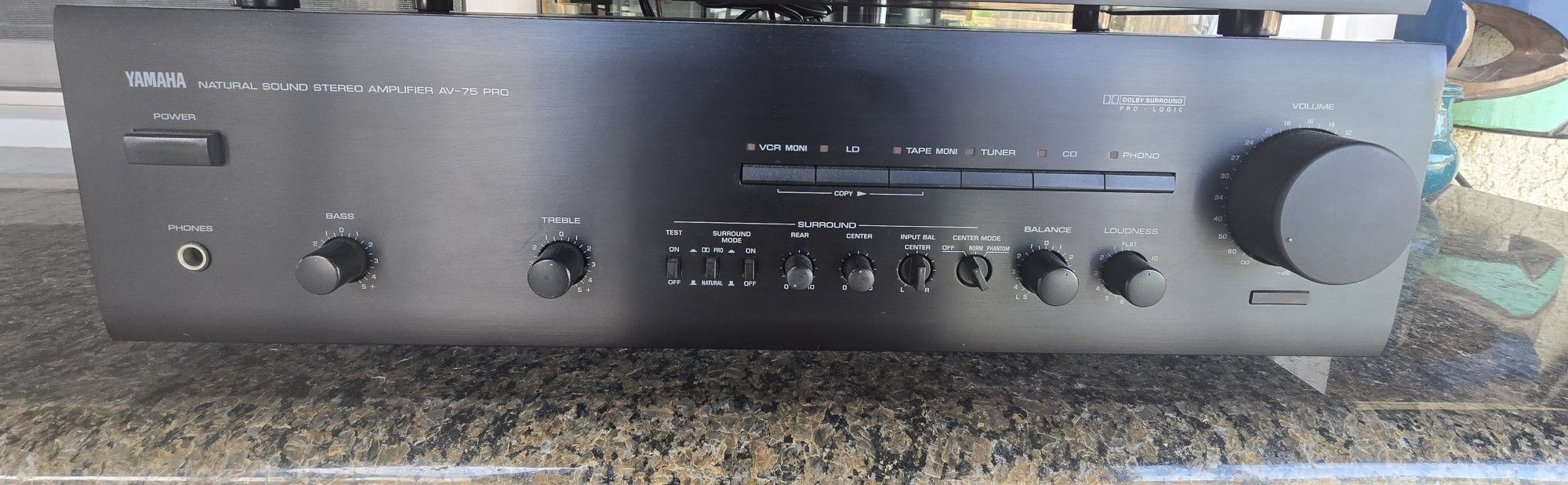 Yamaha AV-75 PRO