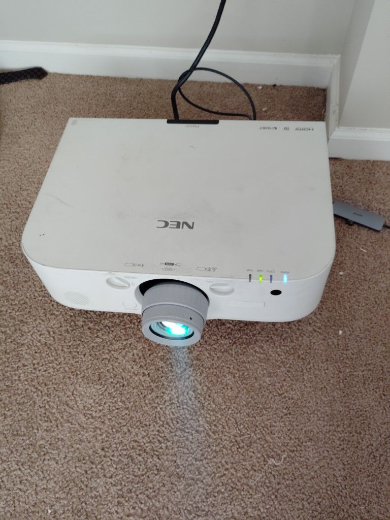 Projector NEC PA550W