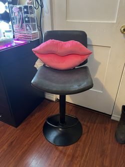 Bar Stool / High Chair