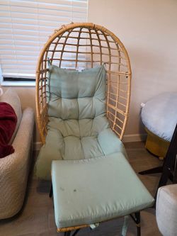 Egg chair