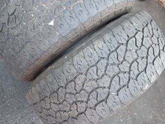 2 tires used LT275/65r20 Goodyear Wrangler trailrunner
