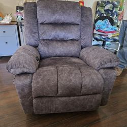2 Recliners