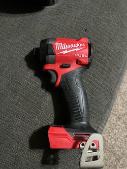 Milwaukee Fuel M18 Impact Driver