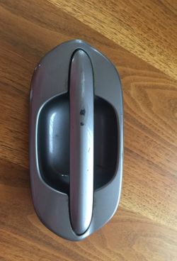 Left side door handle of Honda Oddessy 2000-2004 model