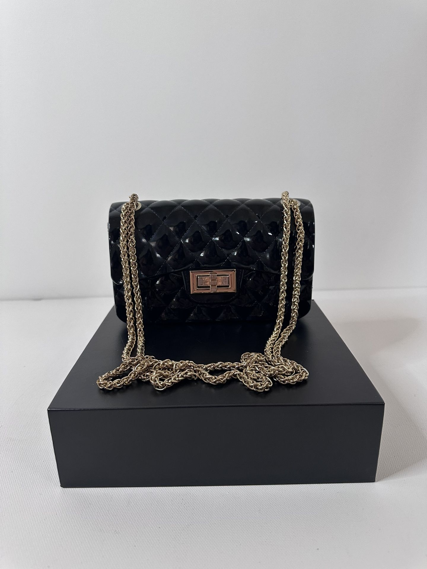 Mini Shoulder Handbag Women’s Black Bag With Gold Chain (Unknown Brand)