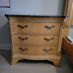 Dressers & Night stands
