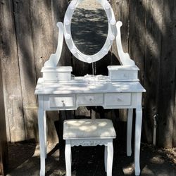 Kids Vanity 