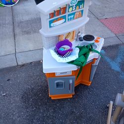 Little Tikes Kitchen Set
