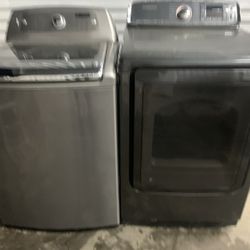 Washer And Dryer Mega Capacity $290 
