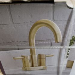 Centerset Bath Faucet 