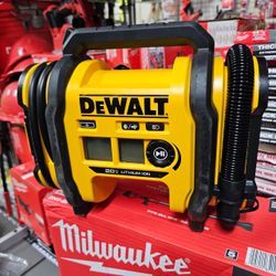 DEWALT 20V MAX Cordless Electric Portable Inflator (Tool Only)