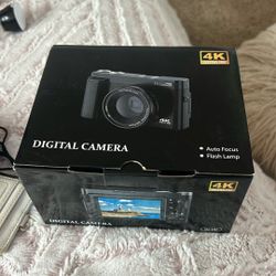 Digital Camera 