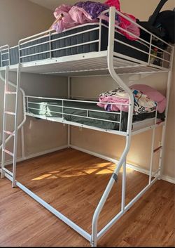 Bunk bed