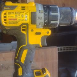 Taladra Dewalt Xr